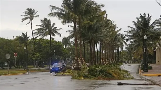 Beklenen Irma Kasırgası Florida'ya ulaştı-2