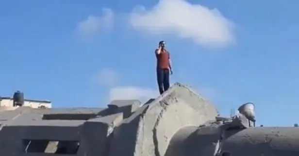 İsrail'in yıktığı cami minarelerinden ezan sesleri yükseldi