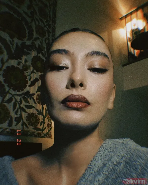 Neslihan Atagül ile eşi Kadir Doğulu’dan yatak odası pozu! 8 yılı devirdiler! Baş başa en özel anlarını yayınladı! - 2