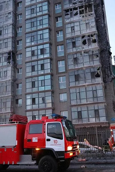 Moğolistan’da patlama! Doğal gaz taşıyan tanker ile otomobil çarpıştı: 600 itfaiyeci bölgeye koştu-3