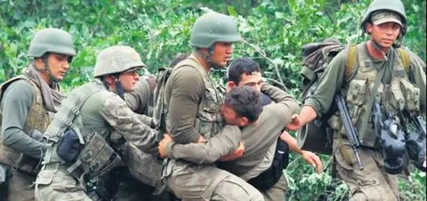 Lice’de üç asker yaralandı