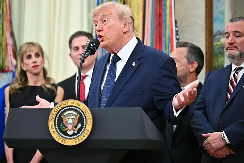 trump-ankara-yoluna-cikmadan-irana-yine-gozdagi-verdi-imha-edebiliriz-1783350573241.jpeg Trump Ankara yoluna çıkmadan İran'a yine gözdağı verdi: Ya anlaşma ya imha!-3