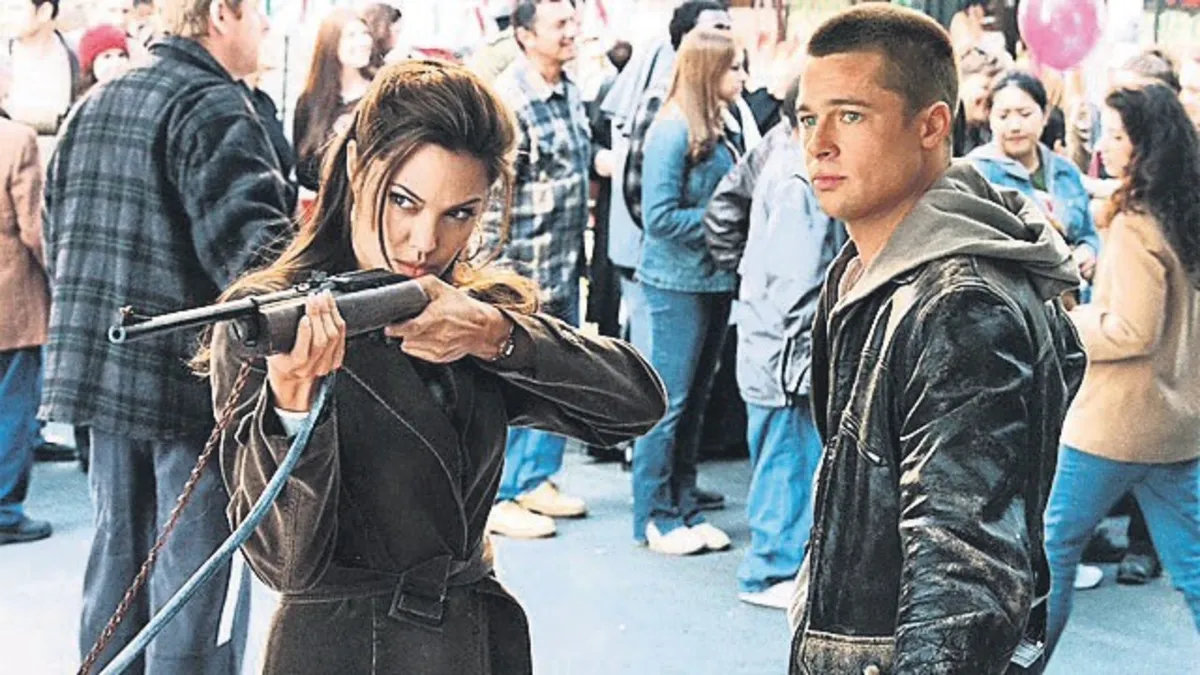 Brad Pitt ve Angelina Jolie'nin başrollerini paylaştığı efsane film "Bay ve Bayan Smith" bu akşam atv’de
