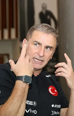 Milli Takım teknik direktörü Stefan Kuntz'dan flaş Sergen Yalçın ve Ferdi Kadıoğlu açıklaması