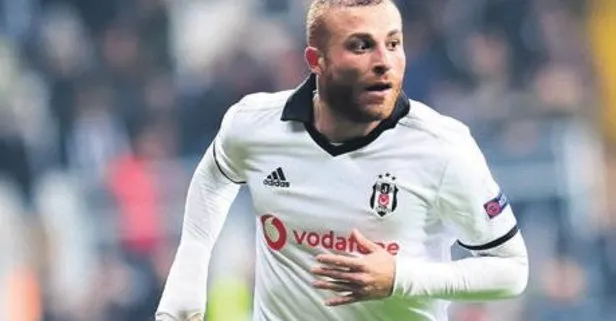 Gökhan Töre sevinci