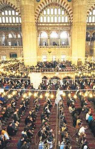 Prof. Dr. Nihat Hatipoğlu kaleme aldı: İdeal Müslüman nasıl olmalı