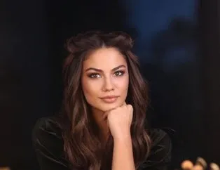 Demet Özdemir'in annesi Ayşen Şener kızını solda sıfır bıraktı! Demet Özdemir'in annesi Ayşen Şener...