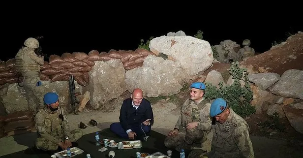 Başkan Erdoğan askerlerin bayramını kutladı: Gözlerinizden öpüyorum