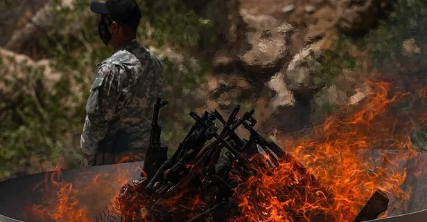 Terörsüz Türkiye'de tarihi gün: PKK silah bıraktı! Süleymaniye'de neler oldu? Hangi elebaşları silah yaktı?