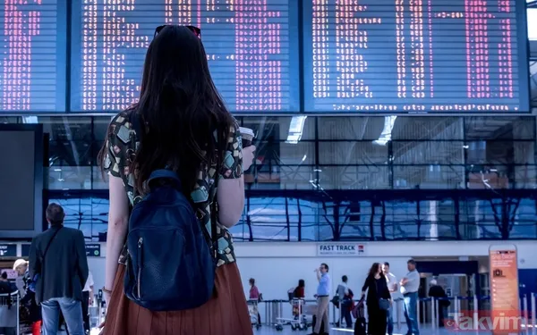 8-Kraków, Polonya Tarihi Sokaklar, Kaleler Ve Meydanlar Yürüyerek Gezmeye Uygun, Aile Dostu Konaklama Seçenekleri Fazla.