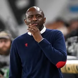 Vieira ile yollar ayrıldı