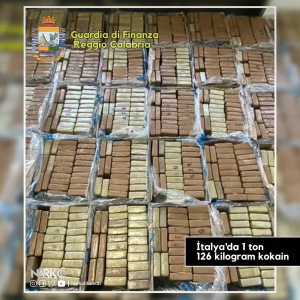 emniyet-genel-mudurlugu-italya-ve-hollandada-cok-sayida-uyusturucu-madde-ele-gecirildi-1624394555673.jpg Emniyet Genel Müdürlüğü: İtalya ve Hollanda’da çok sayıda uyuşturucu madde ele geçirildi-2