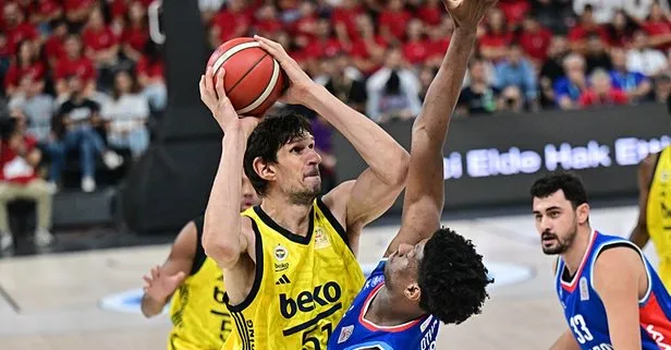 Cumhurbaşkanlığı Kupası Anadolu Efes’in! Başkan Erdoğan kupayı takdim etti... BGM’de ilklerin gecesi