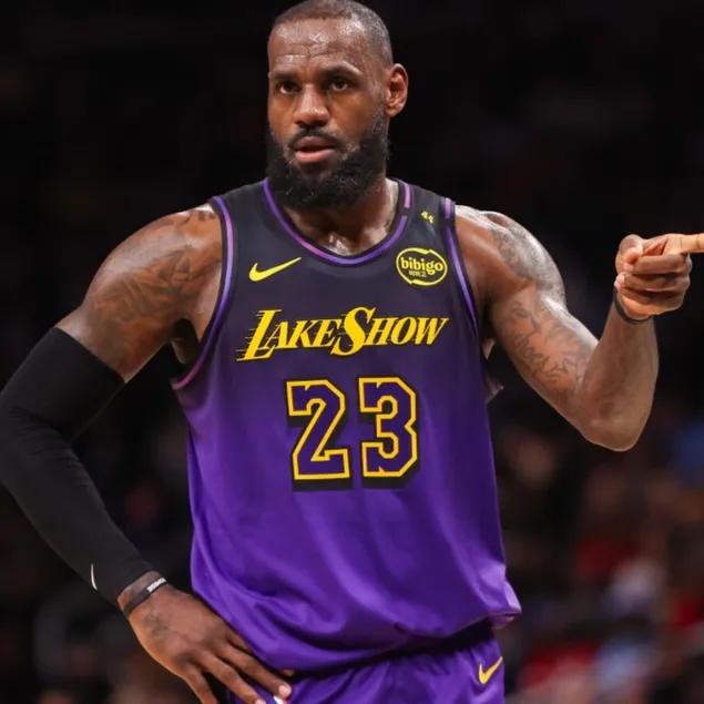 Lebron kasımda dönecek