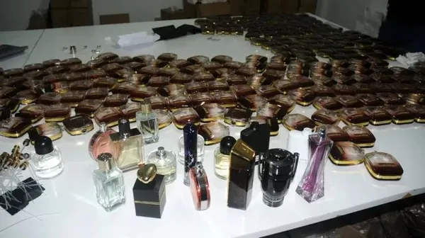 İstanbul’da 24 bin şişe sahte parfüm ele geçirildi: Sahte parfüm nasıl anlaşılır?-10