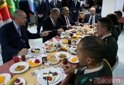Başkan Erdoğan, Milli Savunma Üniversitesi öğrencileriyle iftar yaptı