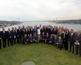 Başkan Erdoğanın genel yayın yönetmenleriyle bir araya geldiği toplantı sona erdi