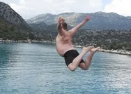 Rus turistler Rusyanın uçuş sınırlamasına rağmen Türkiyede tatil yapmaya kararlı