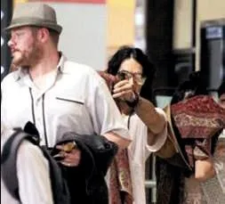 Nikah utangaç yaptı!