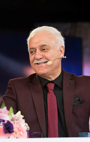 Nihat Hatipoğlu koronavirüs sürecinde yaşadıklarını anlattı: İlk günler dehşet vericiydi ama dua edenlerin gücünü hissettim...