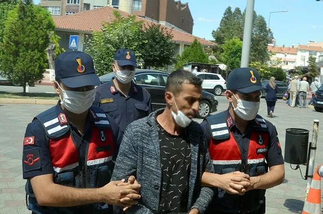 Tekirdağ'da iğrenç olay! Tarlada yakalandı