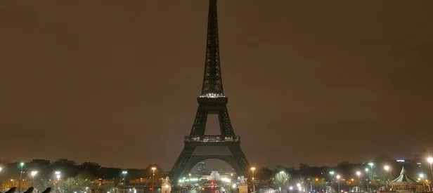 Eyfel karartıldı