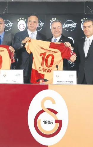 Mustafa Cengiz'den Fener'e ağır taş!