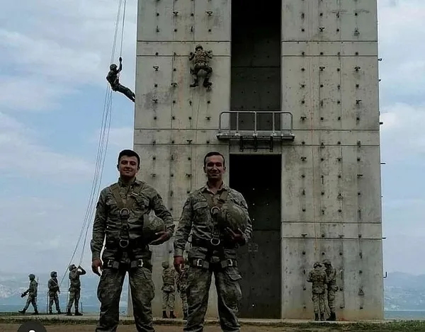 son-dakika-pence-kilit-bolgesinden-aci-haber-piyade-astsubay-kidemli-cavus-emre-sevinc-sehit-oldu-1668172853251.jpeg SON DAKİKA! Pençe-Kilit bölgesinden acı haber! Piyade Astsubay Kıdemli Çavuş Emre Sevinç şehit oldu-1