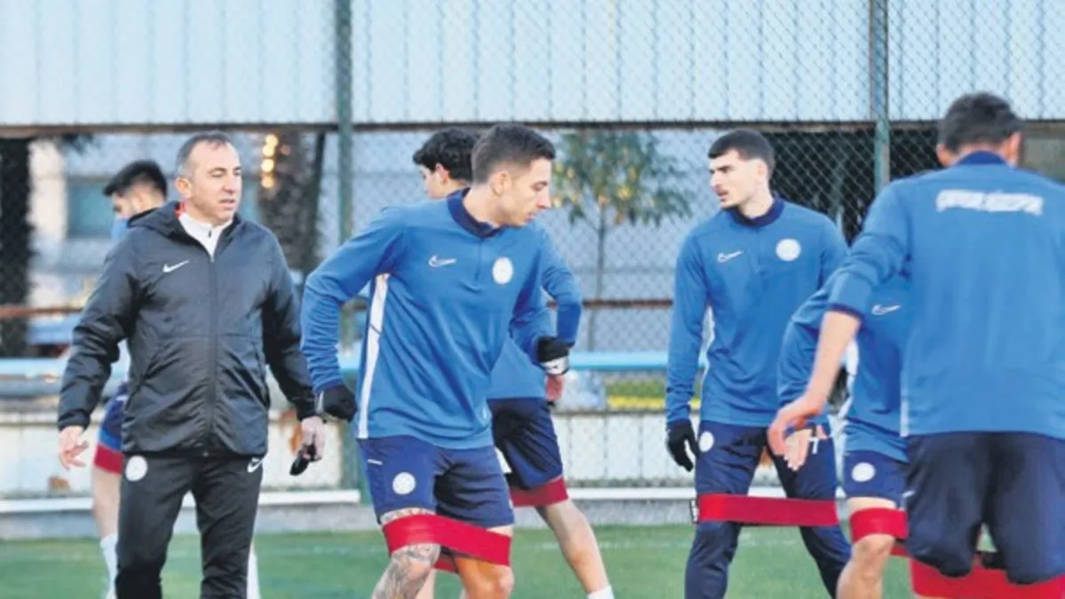 Çaykur Rizespor transfer sinyali verdi! Recep Uçar hücuma dönük orta saha istedi