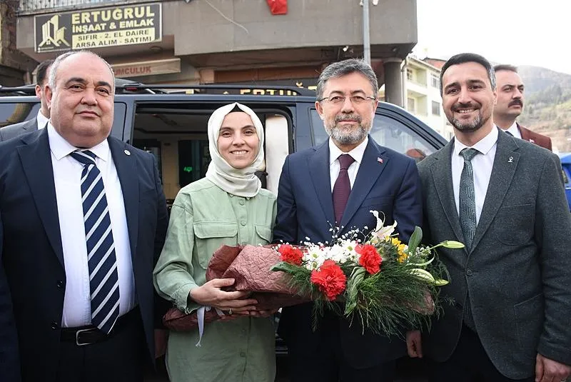 Başkan Erdoğan, Bakan Yumaklı'nın Bartın'da katıldığı seçim irtibat bürosu açılışına telefonla bağlandı: 31 Mart'ta AK Partimiz zaferle çıkacak-6