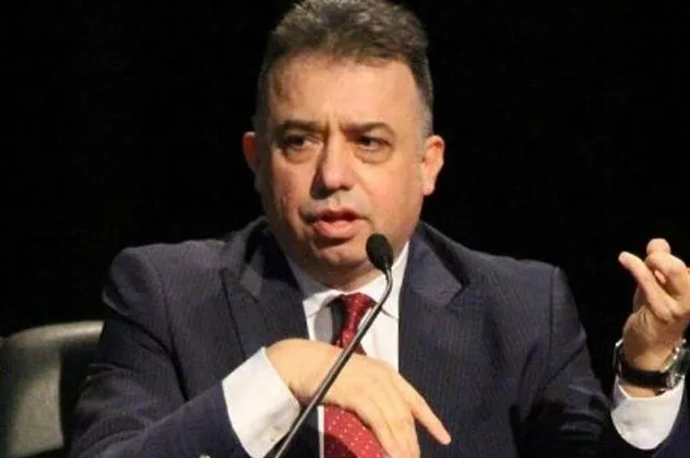 “Işıklar yanıyor” paylaşımını yapan AYM üyesi Engin Yıldırım’ın kardeşi Bank Asya’cı çıktı