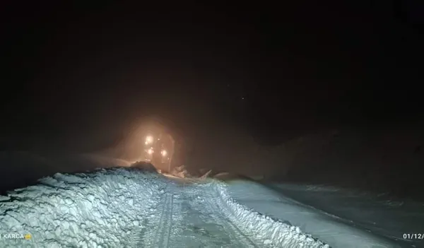 2-aralik-persembe-hava-durumu-meteorolojiden-kar-ve-firtina-uyarisi-istanbula-kar-yagacak-mi-1638415262425.jpg 2 ARALIK PERŞEMBE HAVA DURUMU | Meteoroloji'den kar ve fırtına uyarısı! İstanbul'a kar yağacak mı?-9