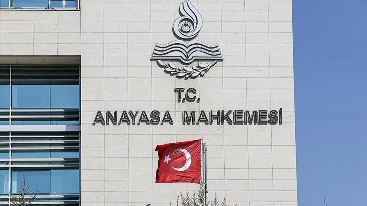 Türkiye Gençlik Partisi'nin hukuki varlığı sona erdi! Resmi Gazete'de yayımlandı