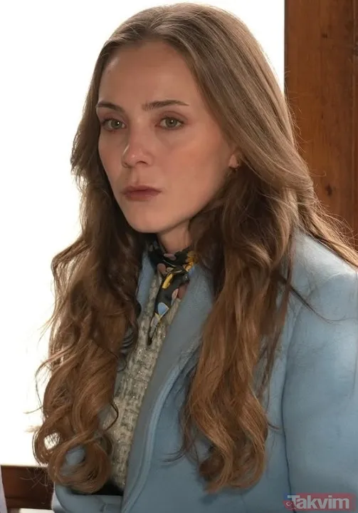 Hande Nur Tekin: Oyunculuk kariyerim tiyatro kursuna tost götürerek başladı - 8