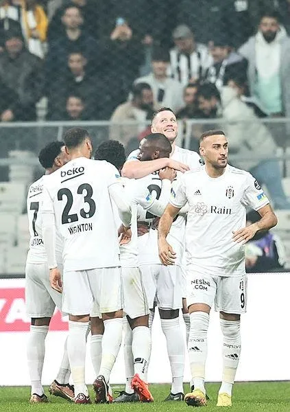 kartal-evinde-hata-yapmadi-besiktas-adana-demirspor-1-0-1672341048827.jpeg