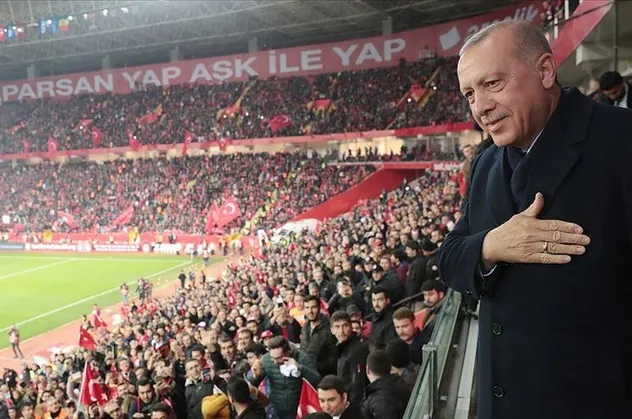 Başkan Erdoğan talimatı verdi! Borç batağındaki kulüplere müjde: Menajerlik ücretlerine son