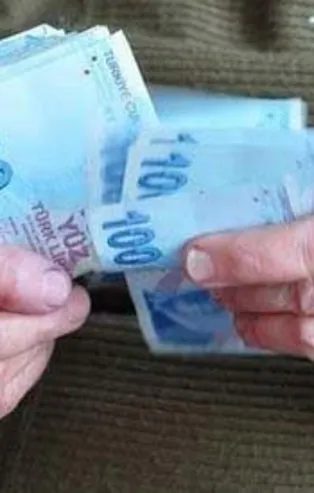 Emeklinin zamlı maaşı hesapta | Kim ne zaman alıyor?