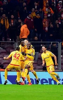 G.Saray'a Kayseri darbesi