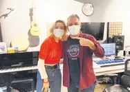 Kardeşlerim dizisi için başarılı müzisyen Alp Yenier ve sevilen sanatçı Güliz Ayla stüdyoya girdi