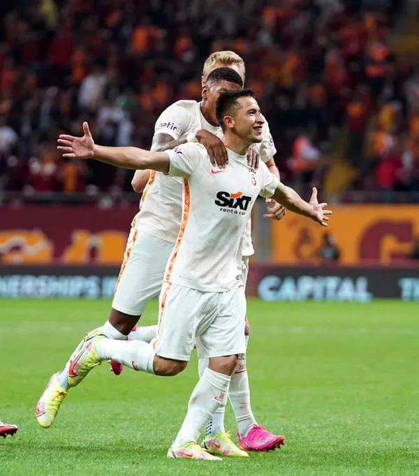 galatasarayin-pisaya-kiraladigi-olimpiu-morutan-duble-yapti-italyada-mansetleri-susledi-1667893467102.jpg Galatasaray'ın Pisa'ya kiraladığı Olimpiu Morutan duble yaptı İtalya'da manşetleri süsledi-5