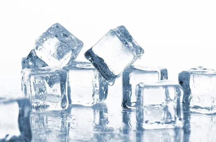 buz-kaliplarini-boyle-kullananlar-yandi-resmen-zehir-saciyor-1718732996723.jpg Anneler aman dikkat! Buz kalıplarını böyle kullananlar yandı! Resmen zehir saçıyor-4