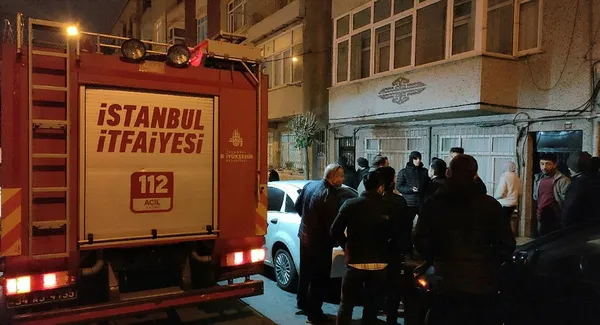 1646130359977.jpg Esenler'de gaz kaçağı paniği! Mahalleli sokağa döküldü-4