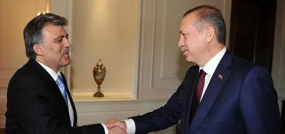 Başbakan Recep Tayyip Erdoğan, Cumhurbaşkanı Abdullah Gül ile görüşmesinin ardından Bakanlar Kurulunda değişiklik yaptı