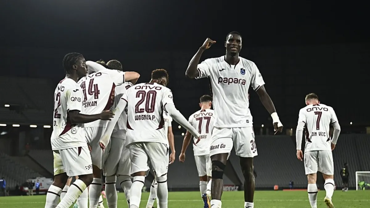 Trabzonspor son anlarında soğuk terler döktüğü maçı kazanmayı bildi