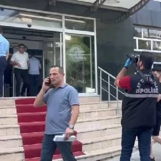 Maltepe Belediyesi’nde silah sesleri yükseldi