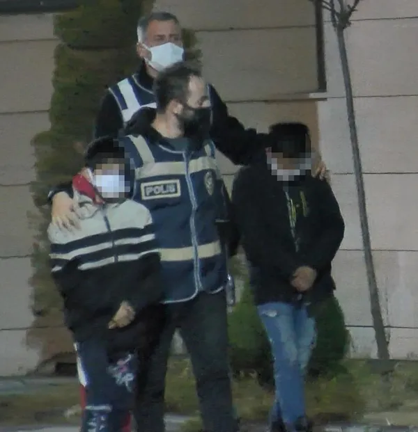 otomobil-calip-ordudan-istanbula-gelen-3-cocuktan-ikisi-simdi-de-cip-caldi-cocuklar-ilce-merkezinde-yakalandi-1644914065665.jpg Otomobil çalıp Ordu'dan İstanbul'a gelen 3 çocuktan ikisi şimdi de cip çaldı! Çocuklar ilçe merkezinde yakalandı-3