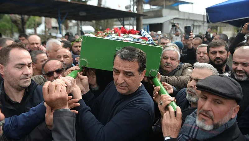 chpli-adana-buyuksehir-belediye-baskanligi-ozel-kalem-mudurlugu-personeli-samet-guduku-olduren-mikail-guvenir-1707835658146.jpeg CHP'li Adana Büyükşehir Belediye Başkanlığı özel kalem müdürlüğü personeli Samet Güdük'ü öldüren Mikail Güvenir tutuklandı-2