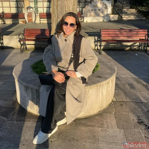 Sektör Değiştirerek Gelinlik Üretimi Yapmaya Başlayan Asena, Son Paylaşımıyla İse Dikkat Çekti.