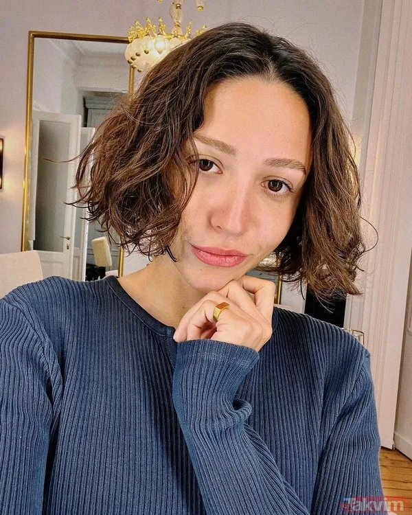 Zeynep Bastık ve yeni sevgilisi aşka geldi! Zeynep yeni aşkı Ali Can Ayyıldız'ın boynuna sarıldı öpmelere doyamadı! - 4