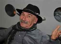 Ramiz Dayı’nın ’Etme’ şiiri rekor kırıyor